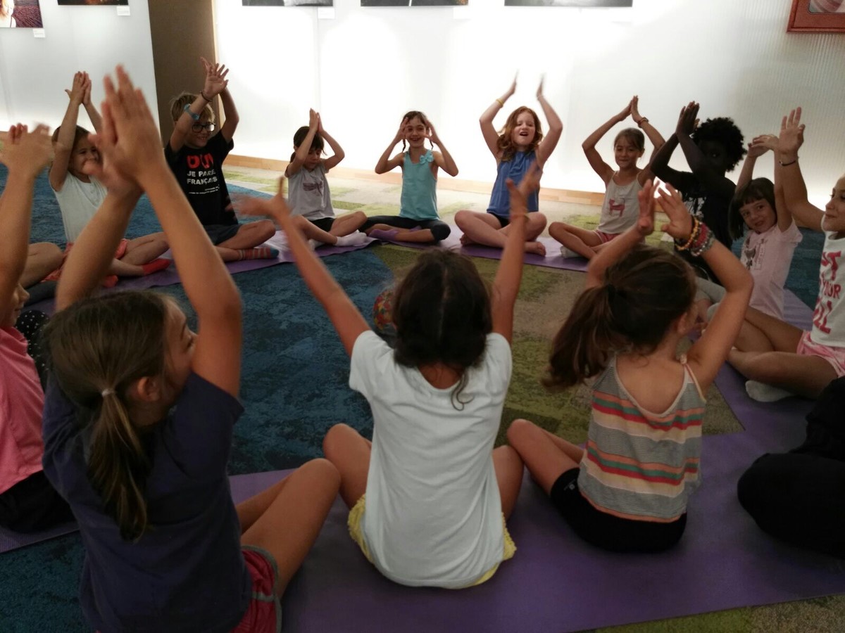 Sesión de Yoga infantil-1