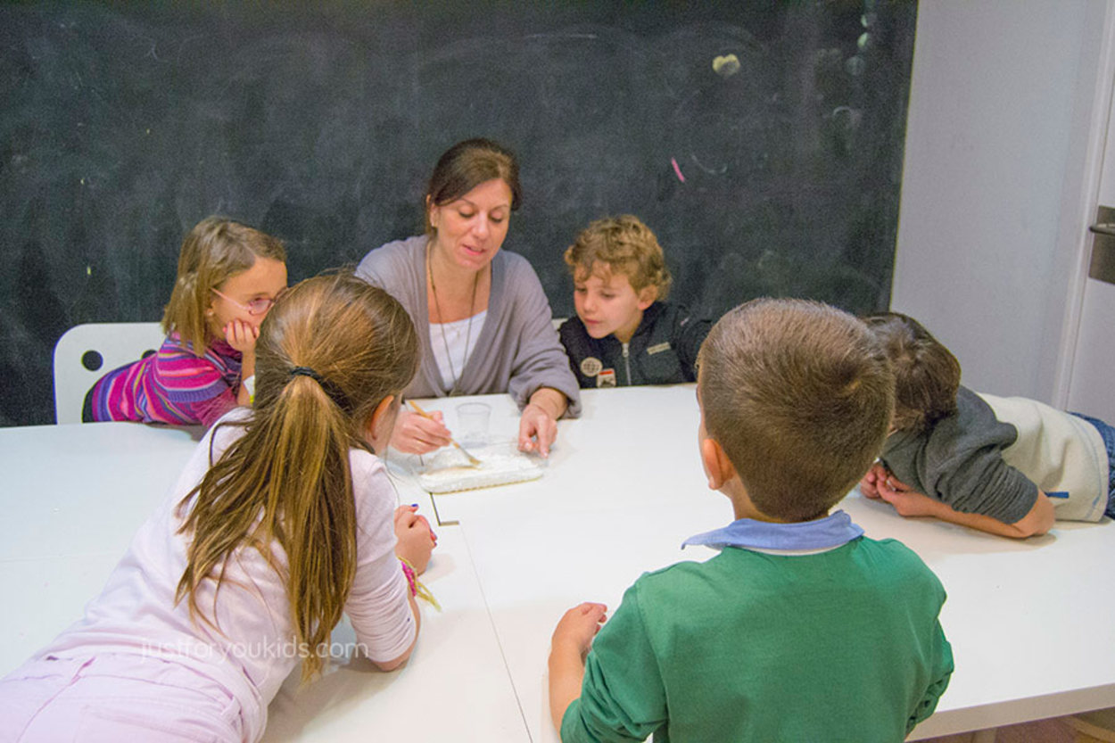 El monstruo de las galletas – Taller manualidades infantil-2 Fiestas aniversario, Barcelona actividades infantiles, manualidades para niños y niñas